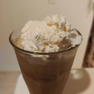 インスタントコーヒーでチョコレート フラペチーノ